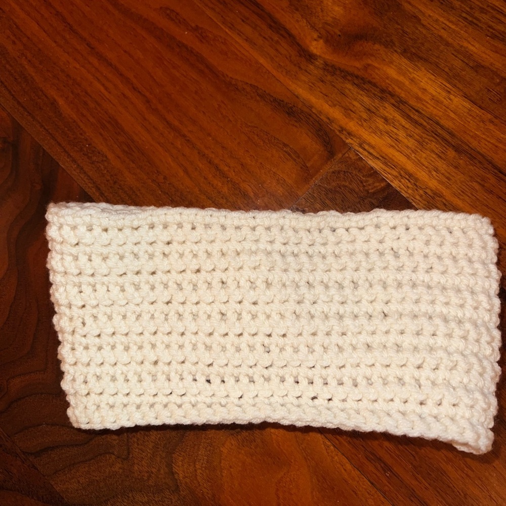 Hand Made Crocheted Headband! 😊 - Picture 7 of 7